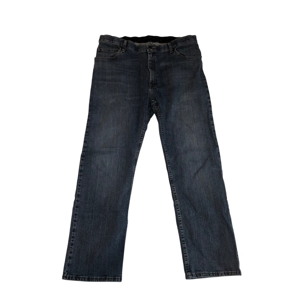 Wrangler Jeans Mens 38x30 Blue Regular Fit Straight Leg Stretch Light Med Wash